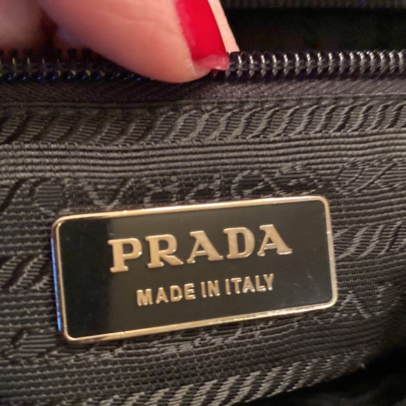 PRADA doctors bag/satchel Black in Excellent pre owned condition. - Picture 6 of 13